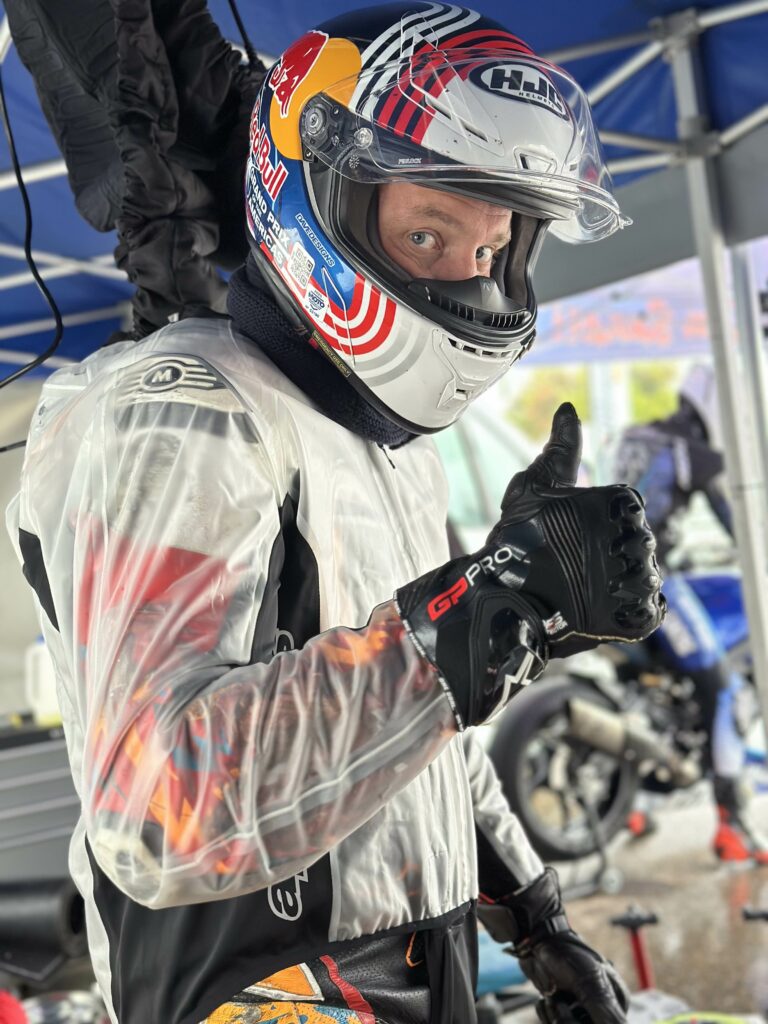 Sébastien Chavanon avant de rouler sous la pluie en Ultimate Cup 600